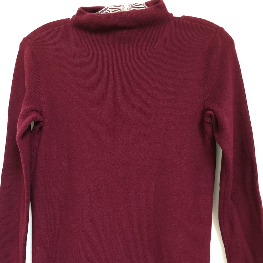 Mock neck maroon sweater